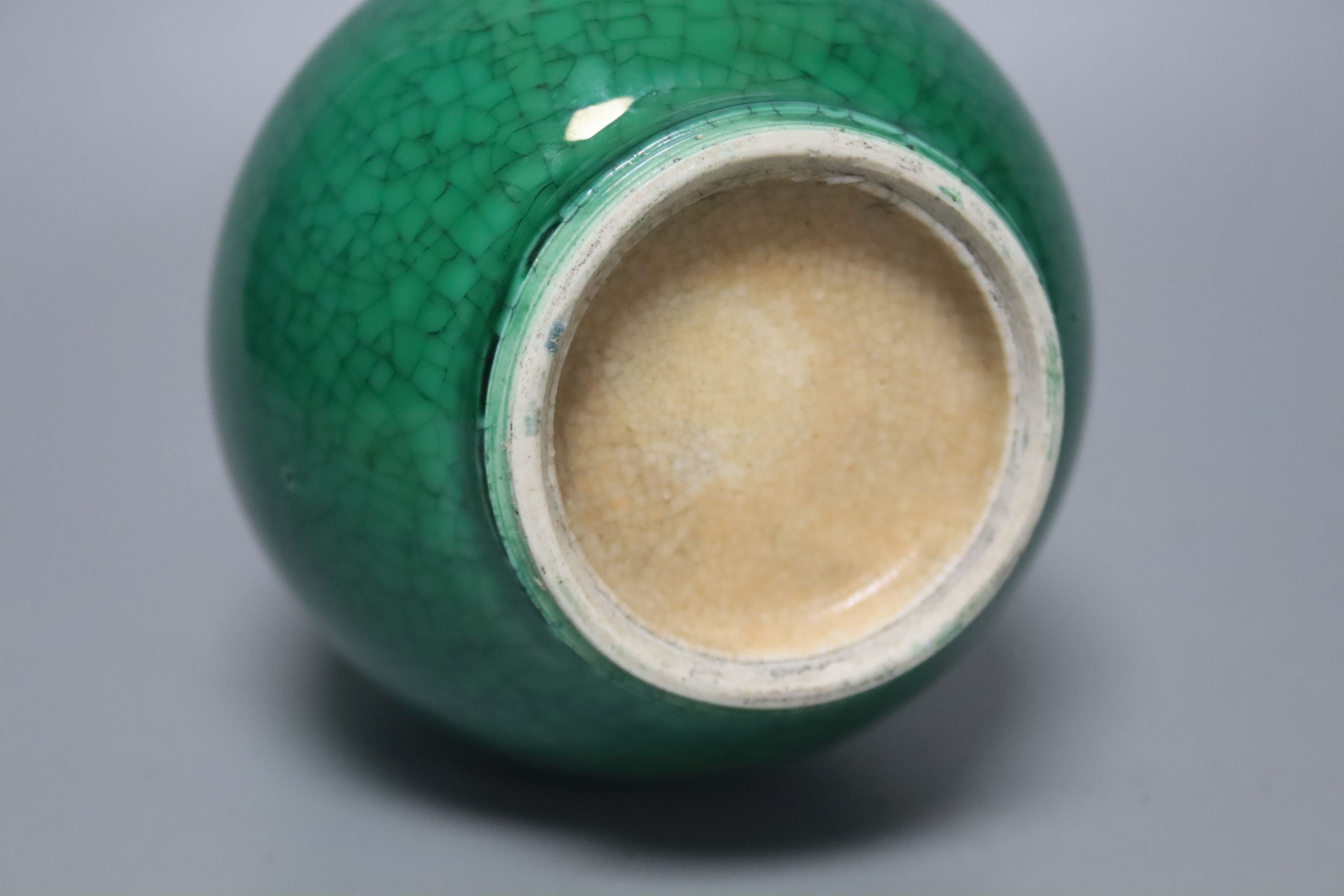 A Chinese green crackle glaze baluster vase, 16cm